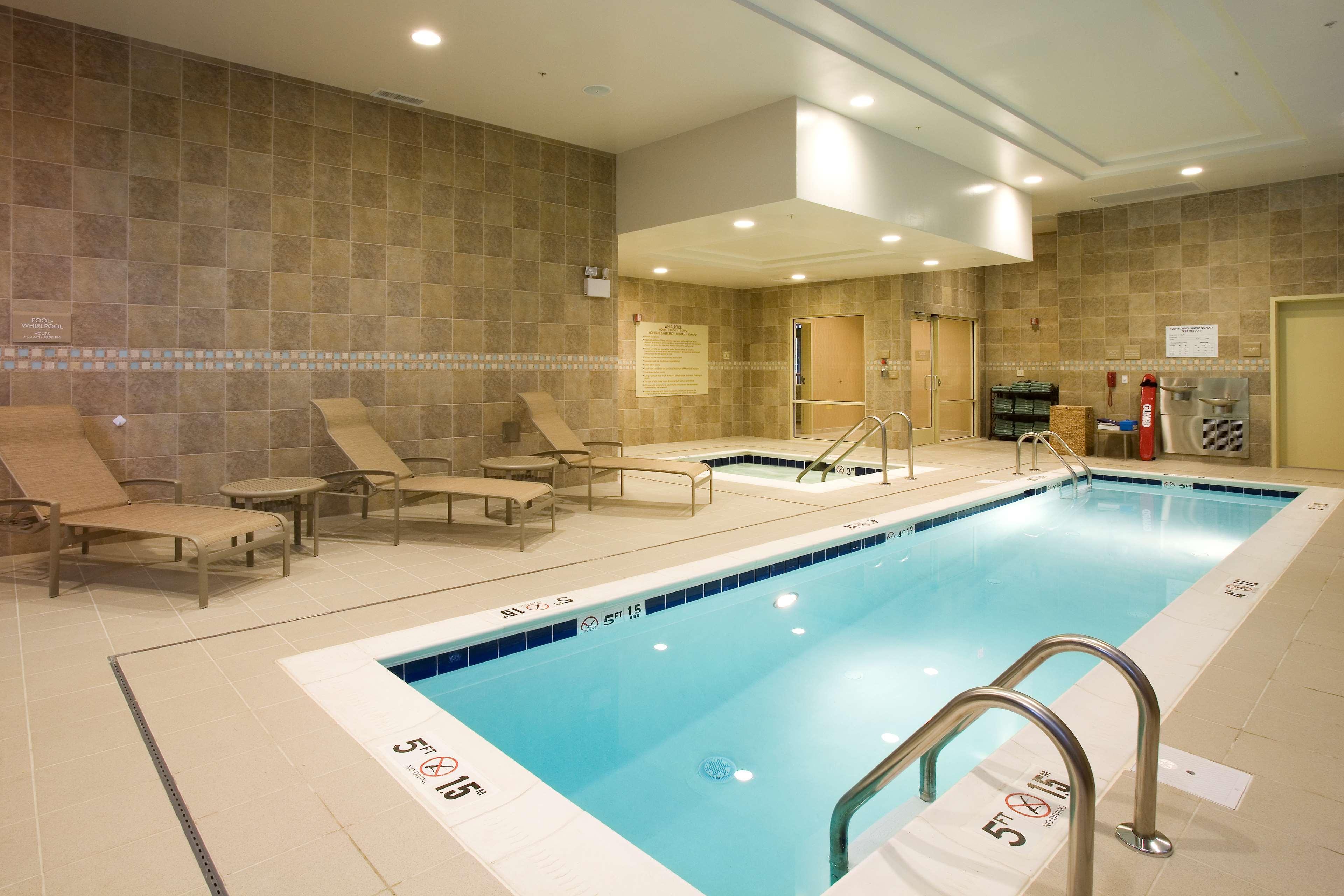 Hilton Garden Inn Shirlington Arlington Exteriör bild
