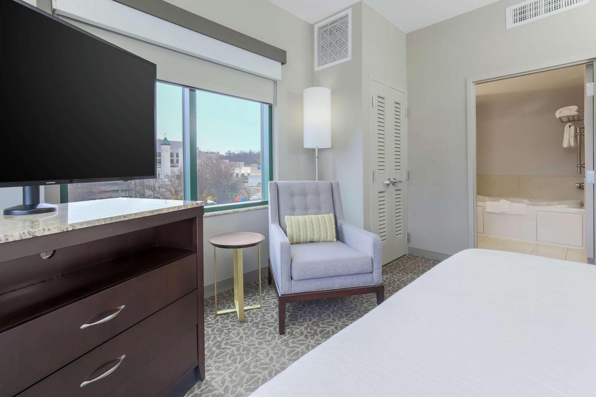 Hilton Garden Inn Shirlington Arlington Exteriör bild