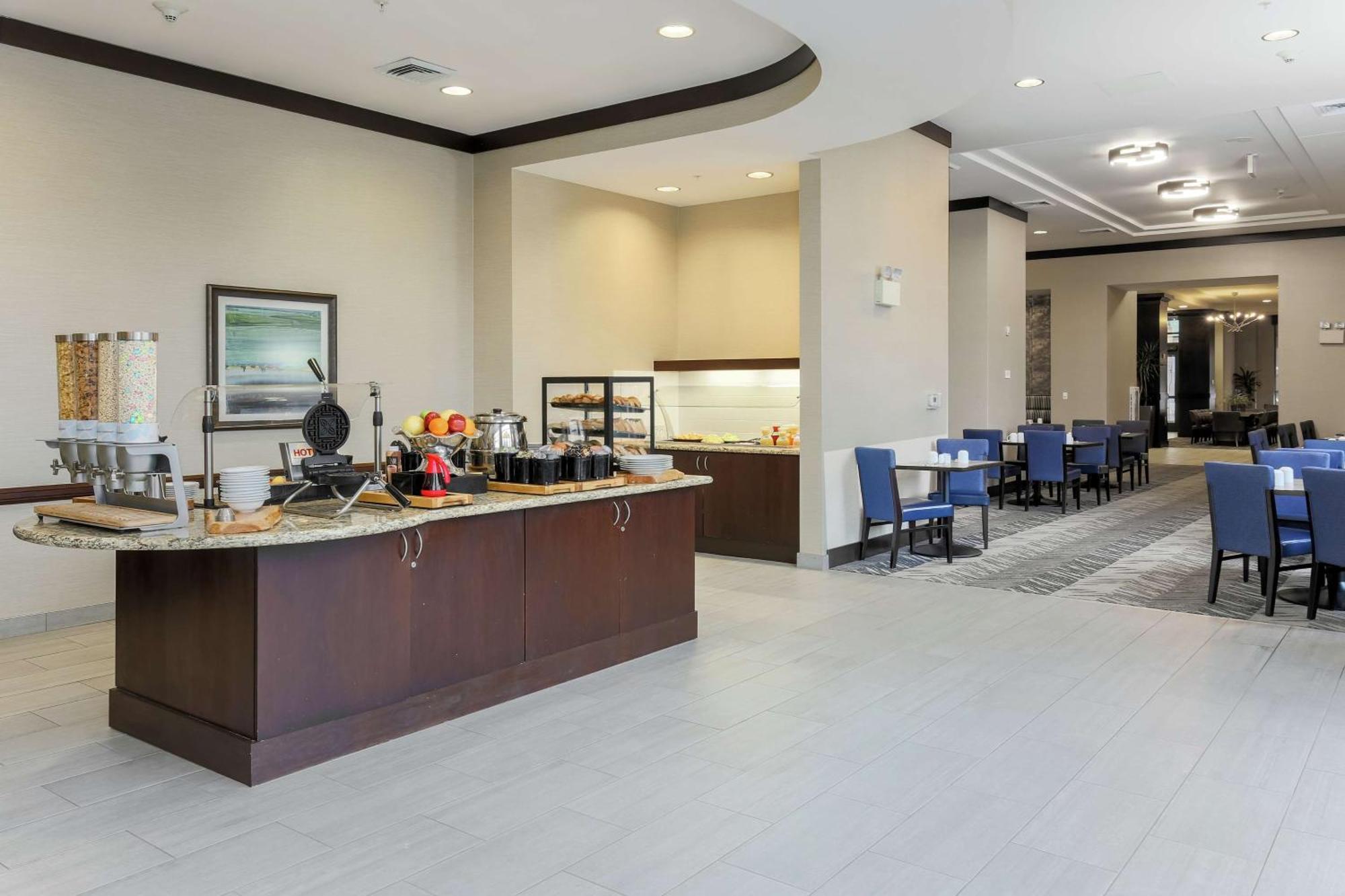 Hilton Garden Inn Shirlington Arlington Exteriör bild