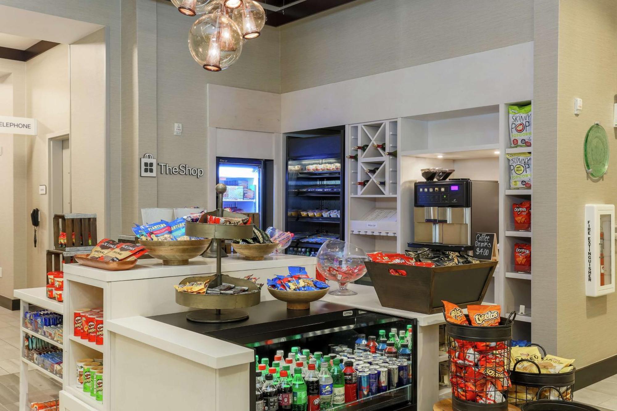 Hilton Garden Inn Shirlington Arlington Exteriör bild