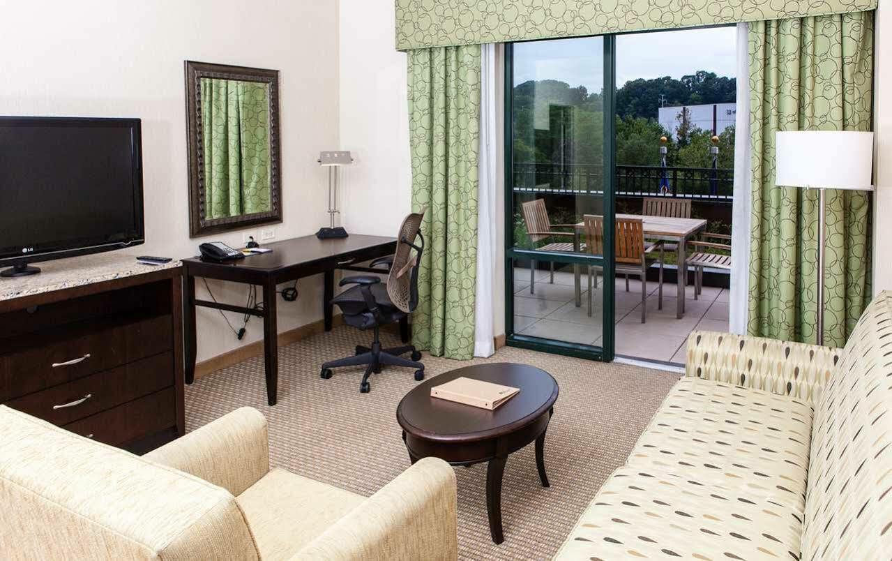 Hilton Garden Inn Shirlington Arlington Exteriör bild